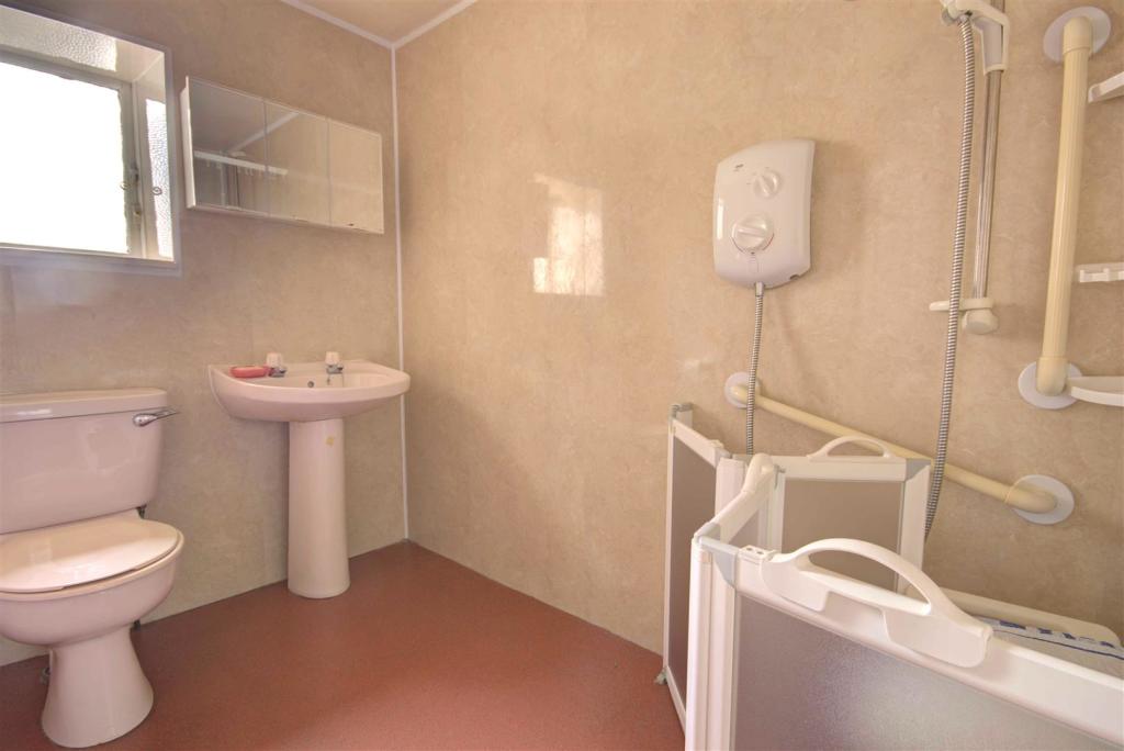 3 bedroom detached house for sale in 8 Lochalsh Road, Inverness IV3 8HU