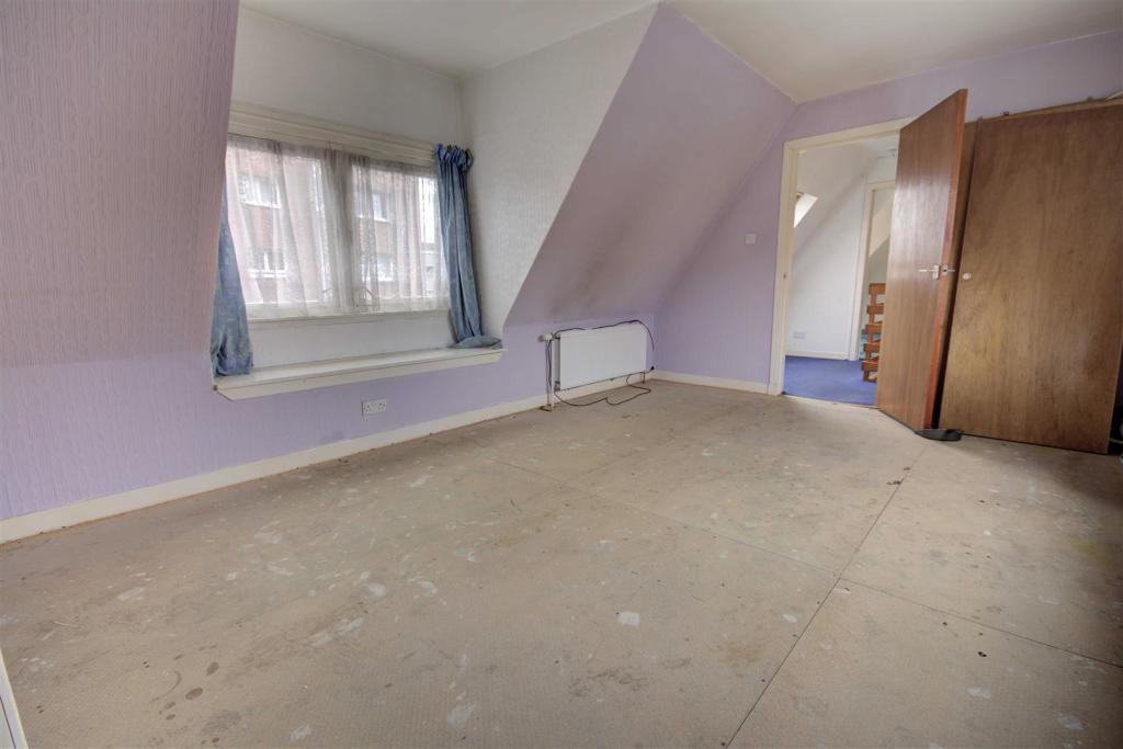 3 bedroom detached house for sale in 8 Lochalsh Road, Inverness IV3 8HU