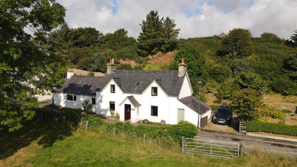 Main image of property: Mount Pleasant, 4 Academy Street, Brora, Sutherland KW9 6QP
