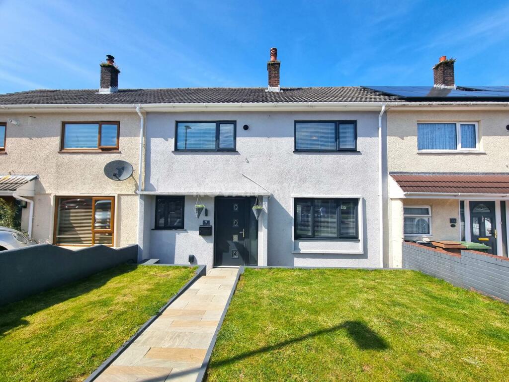 3 bedroom terraced house for sale in Alderney Road, Southway, PL6 6EQ, PL6