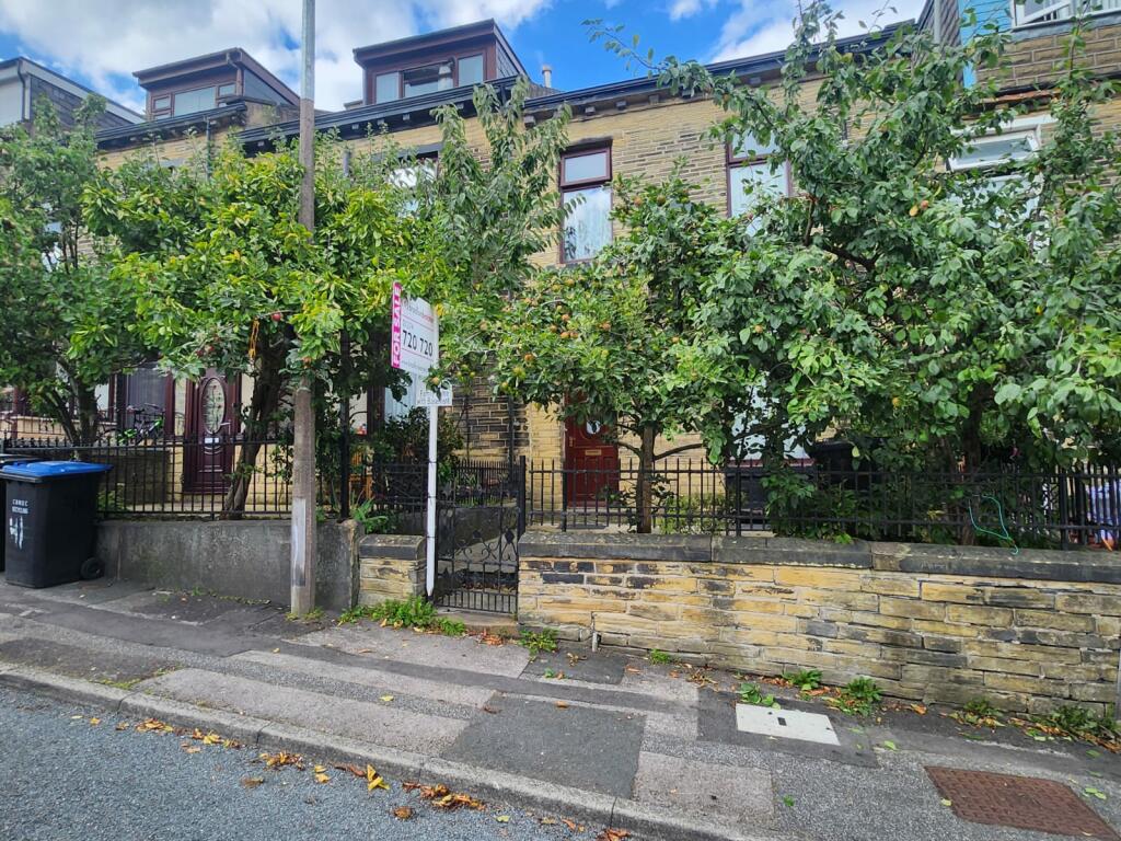 Additional property image - Lilly Street, BD8 7PQ