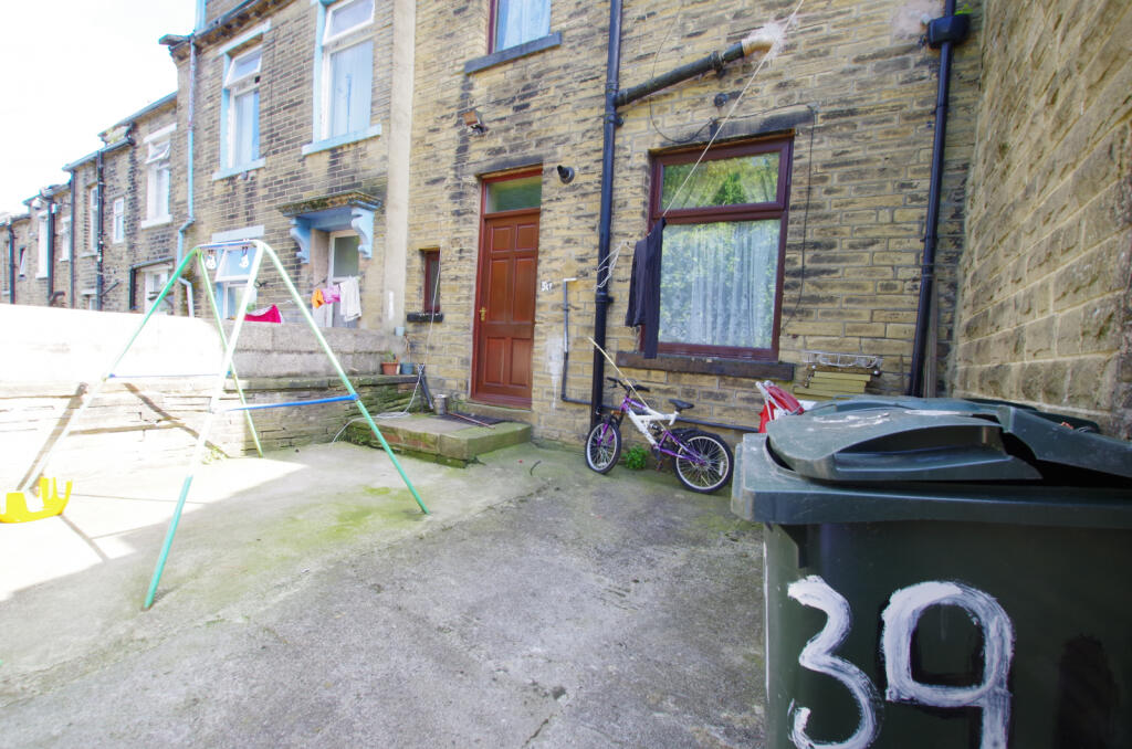 Additional property image - Lilly Street, BD8 7PQ