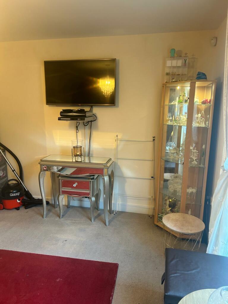 Additional property image - Far Park Drive, BD10 0AT
