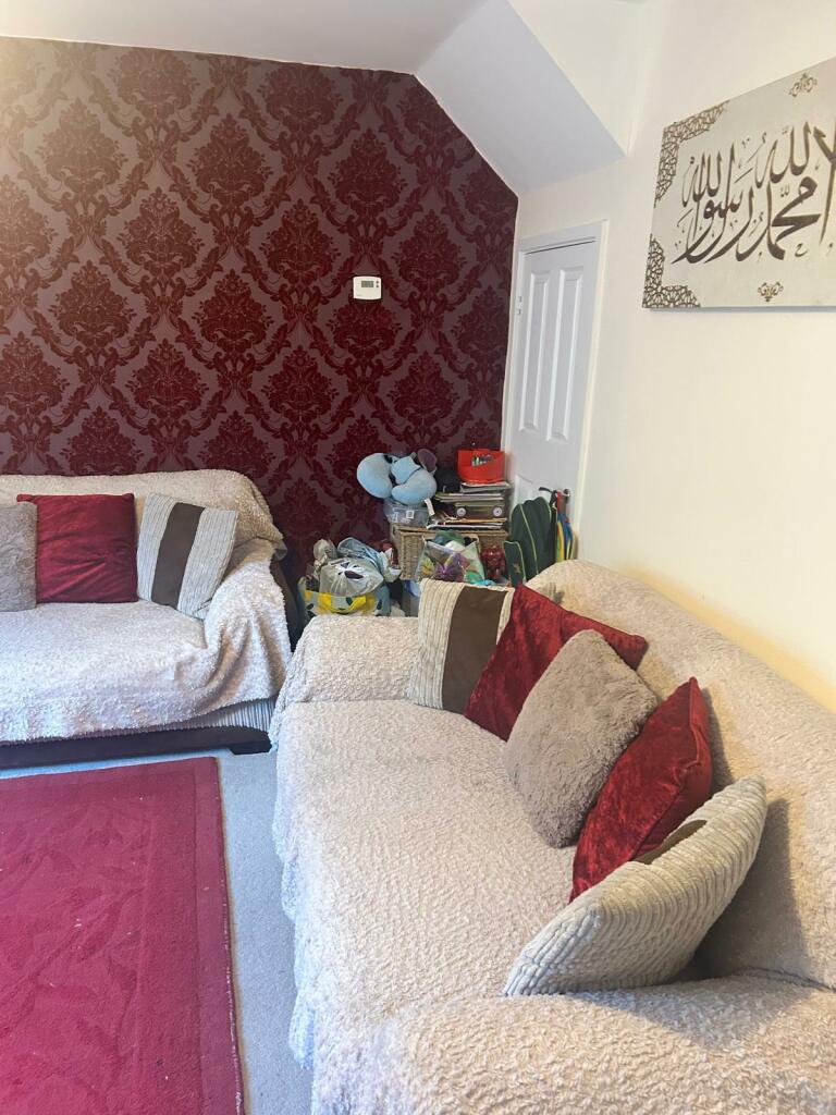 Additional property image - Far Park Drive, BD10 0AT