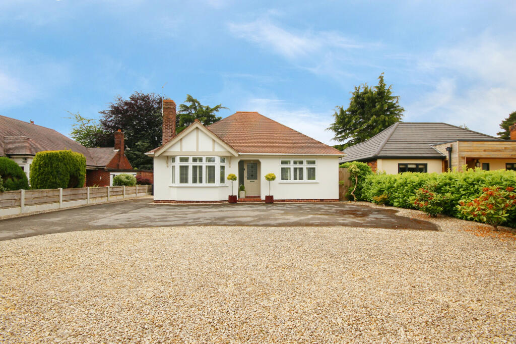 2 bedroom bungalow for sale in Norley Road, Cuddington, CW8