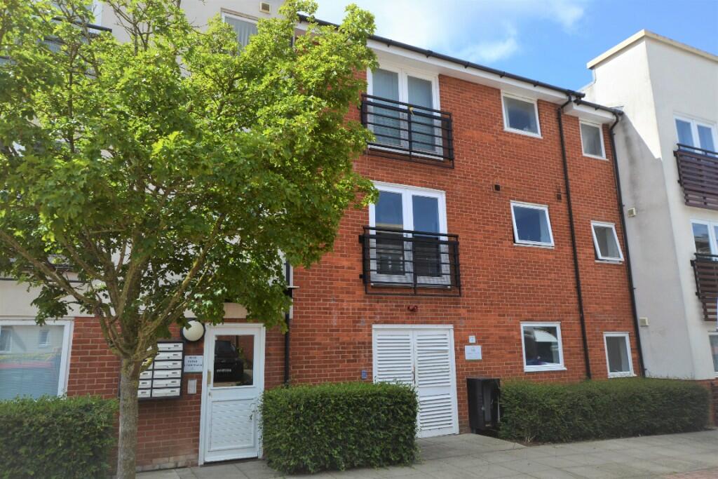 2 bedroom flat for sale in Siloam Place, Ipswich, Suffolk, IP3