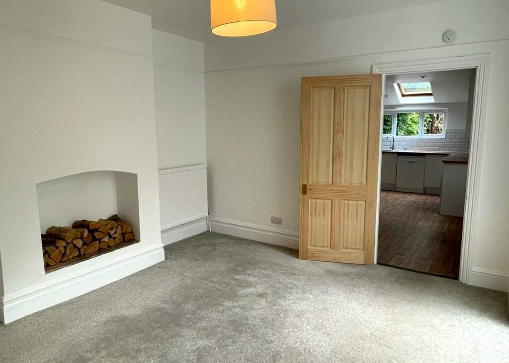 Main image of property: Carlton Road,Harpenden,AL5 4SX