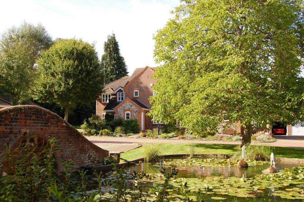 Additional property image - Sir Josephs Walk,Harpenden,AL5 2DT