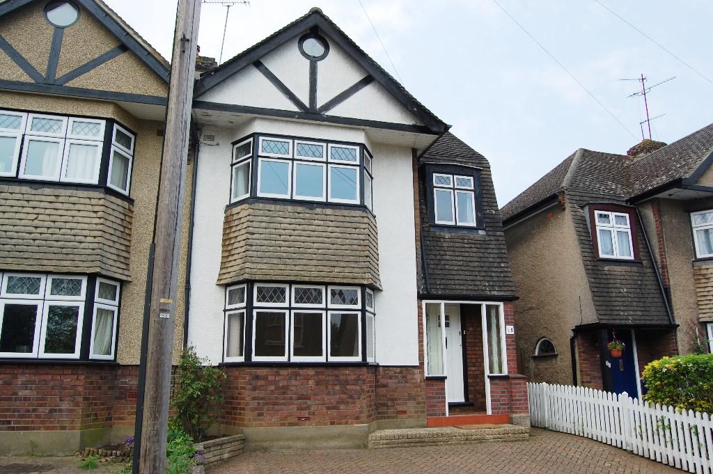 Main image of property: Cross Way,Harpenden,AL5 