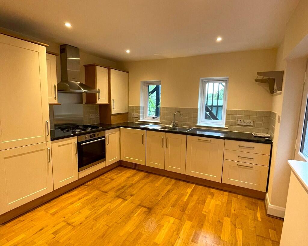 Main image of property: Clarence Road,Harpenden,AL5