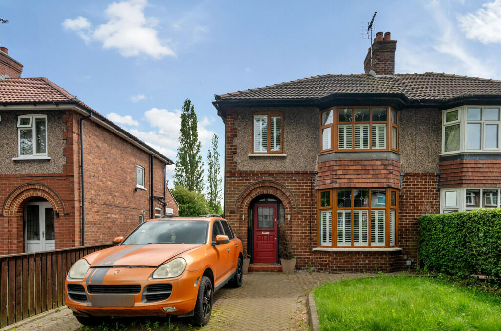 3 bedroom semidetached house for sale in Manor Way, Crewe, Cheshire, CW2