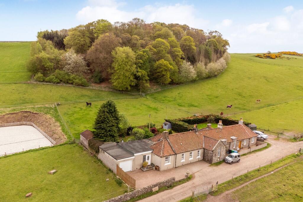 Main image of property:  Cupar, KY15
