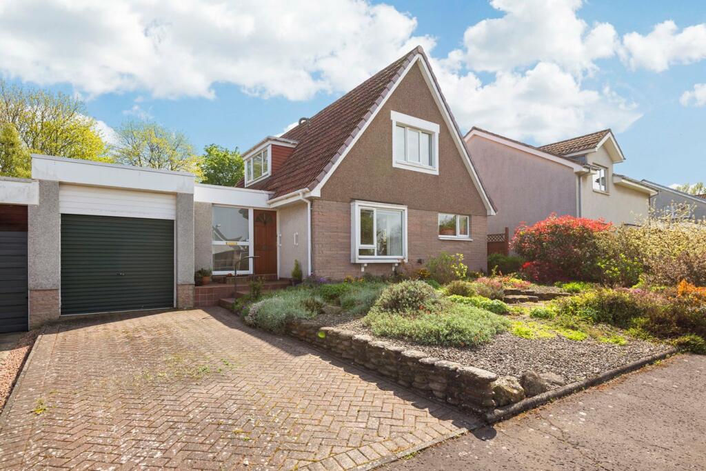 4 bedroom link detached house for sale in Lindsay Gardens, St Andrews, KY16