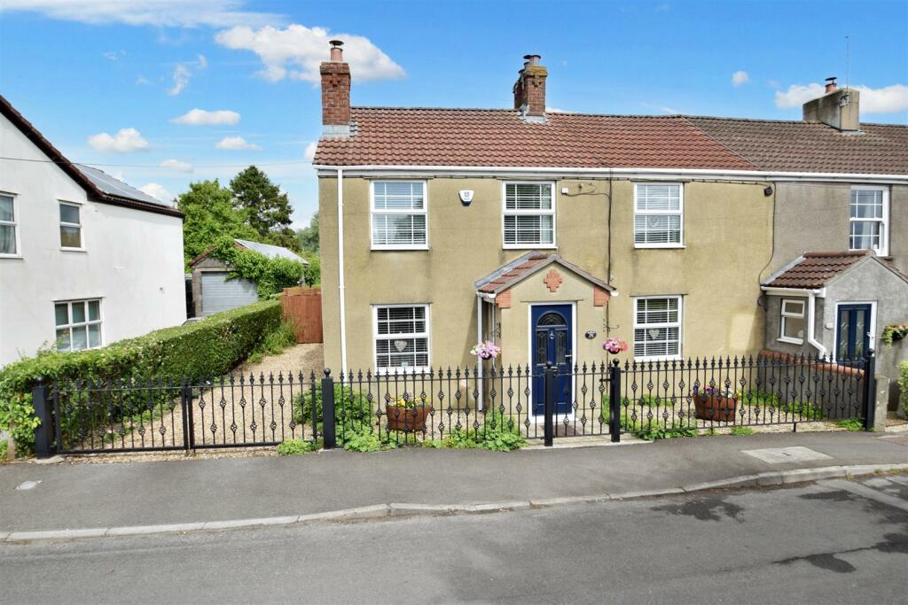 4 bedroom house for sale in Redwick Road, Pilning, Bristol, BS35