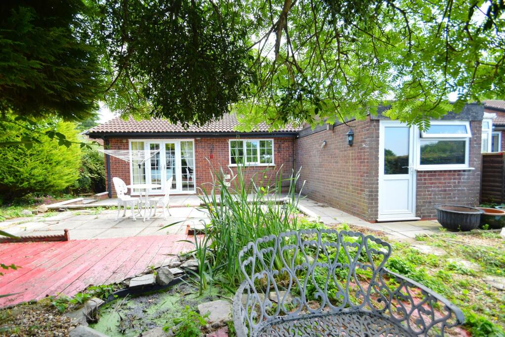 Additional property image - Bungalow In Quiet Cul De Sac With Great Views & No Chain