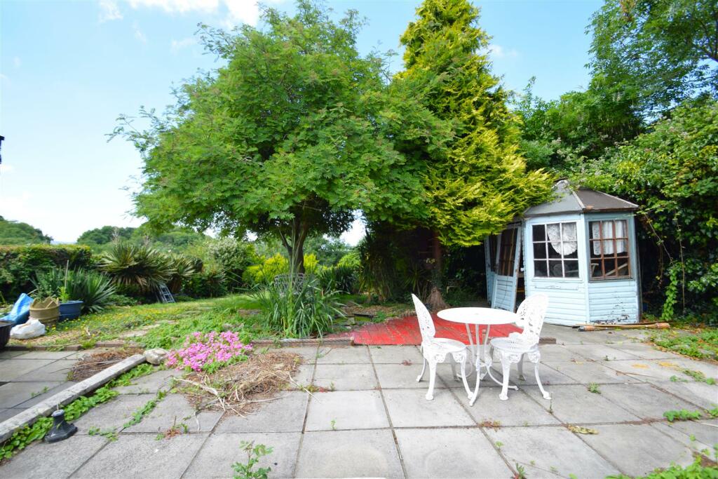 Additional property image - Bungalow In Quiet Cul De Sac With Great Views & No Chain