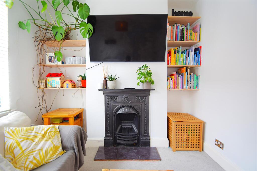 Additional property image - Bradley Crescent, Shirehampton, Bristol
