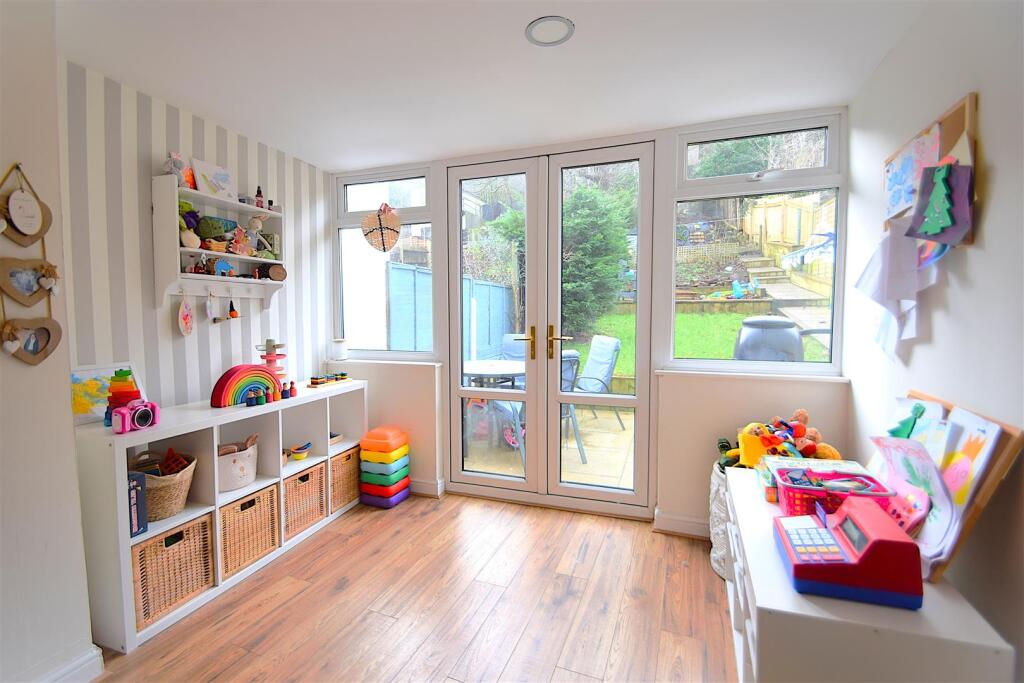 Additional property image - Old Quarry Road, Shirehampton