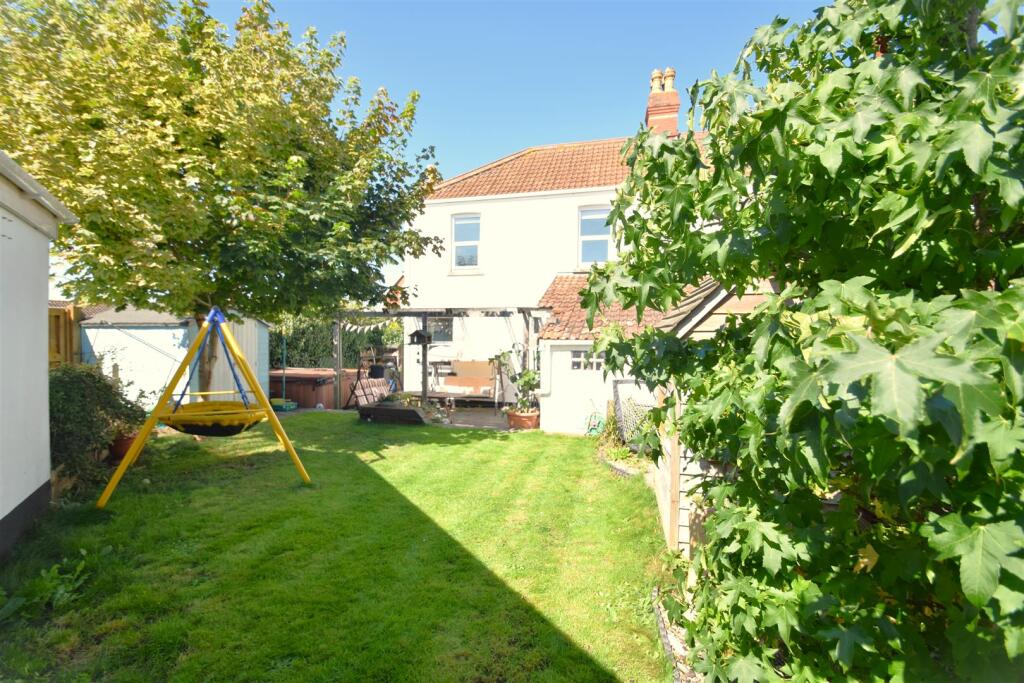 Additional property image - Old Barrow Hill, Shirehampton