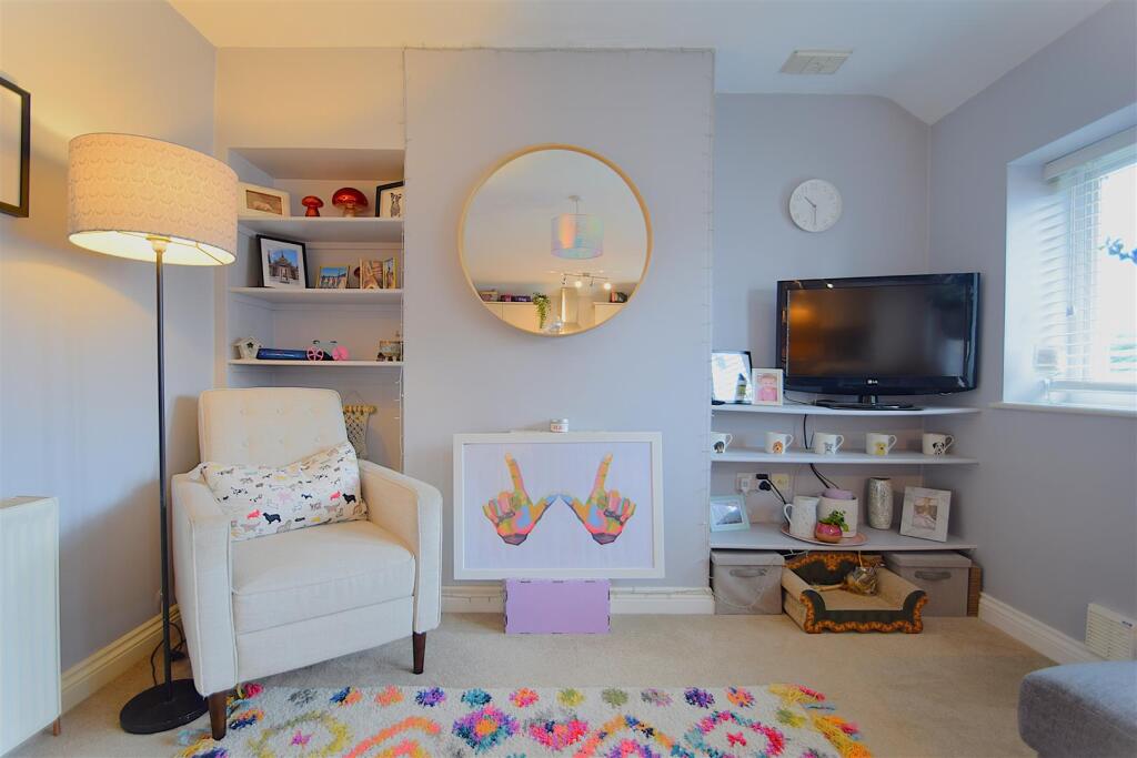 Additional property image - Shirehampton Road, Sea Mills, Bristol