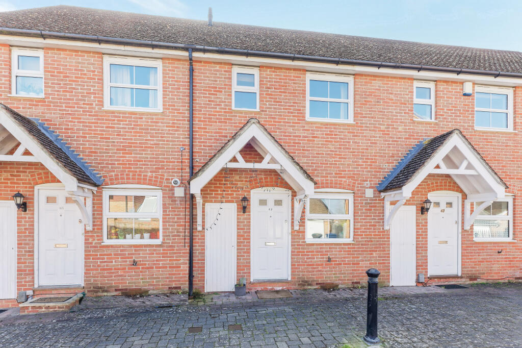 Main image of property: East Hundreds, Fleet, GU51