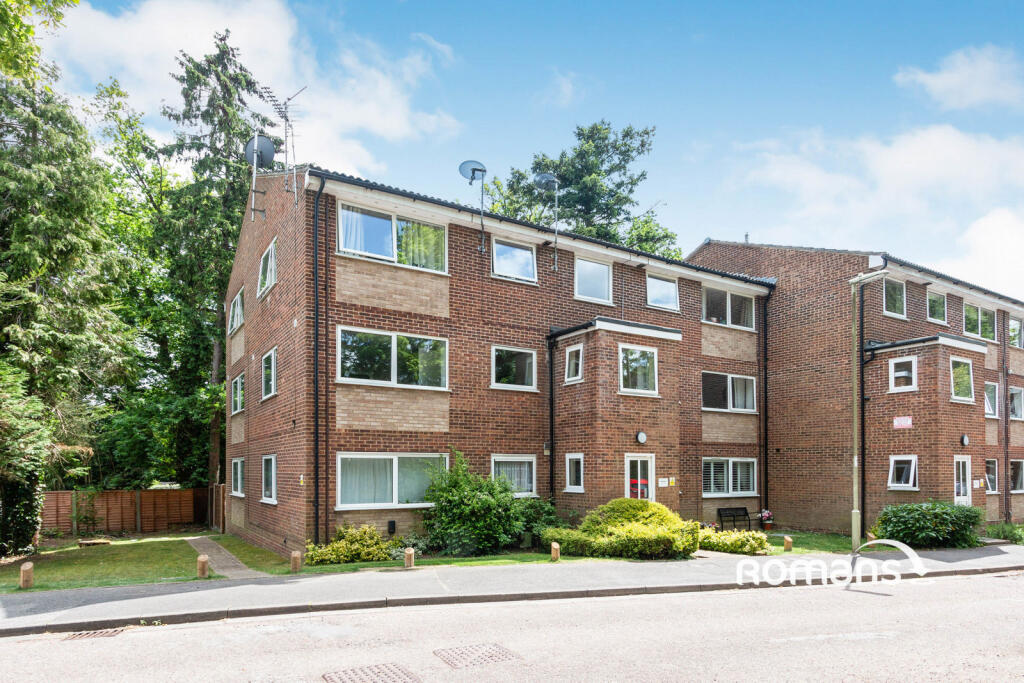 Main image of property: Kings Road, Fleet, Hampshire, GU51