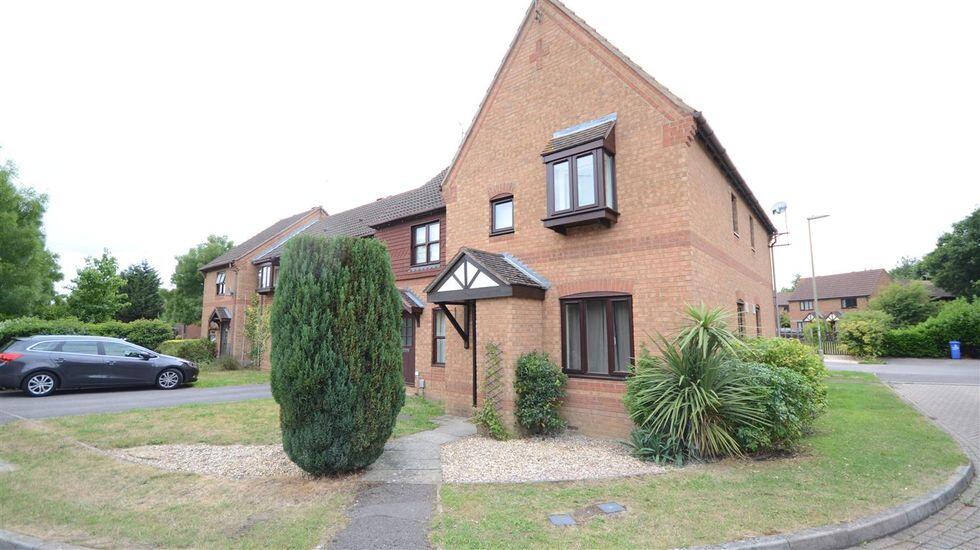 Main image of property: Mill Corner, Fleet, GU51