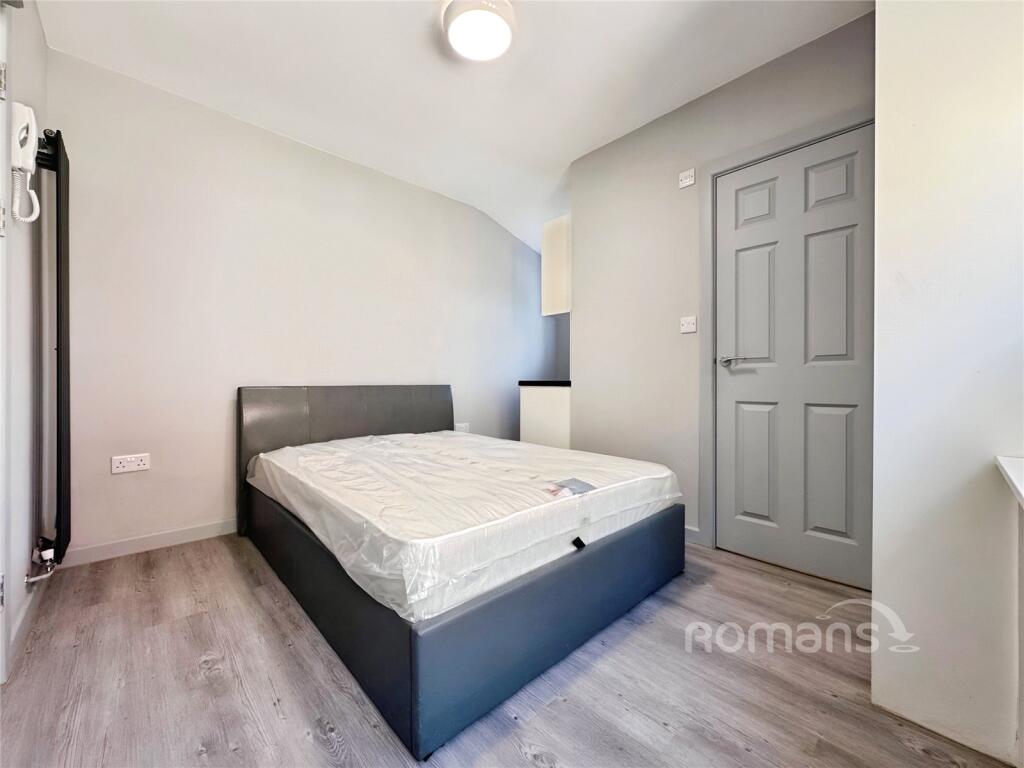 Main image of property: Kings Road, Fleet, Hampshire, GU51