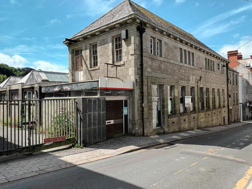 Main image of property: 10 HIGH CROSS STREET, ST AUSTELL, SOUTH WEST, PL25
