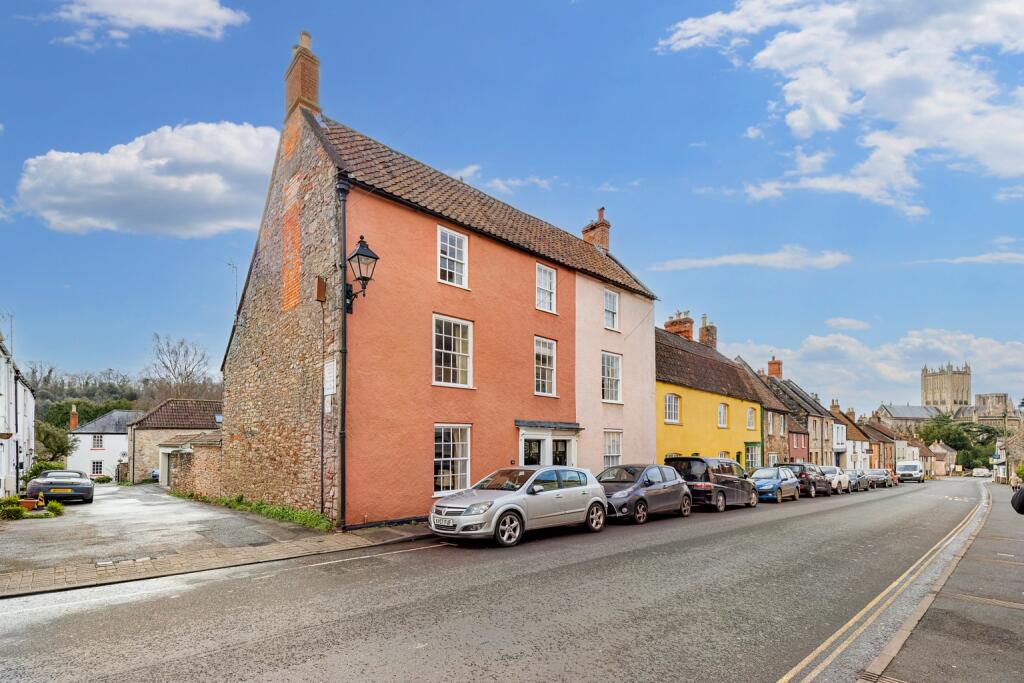 Additional property image - WELLS
