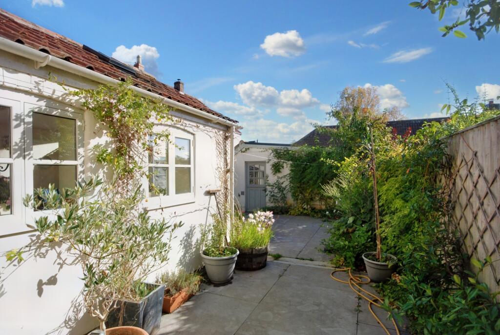 Additional property image - WELLS