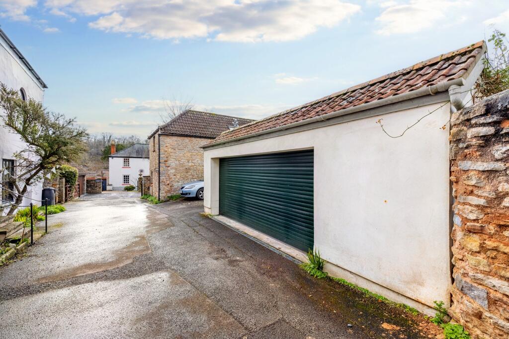 Additional property image - WELLS
