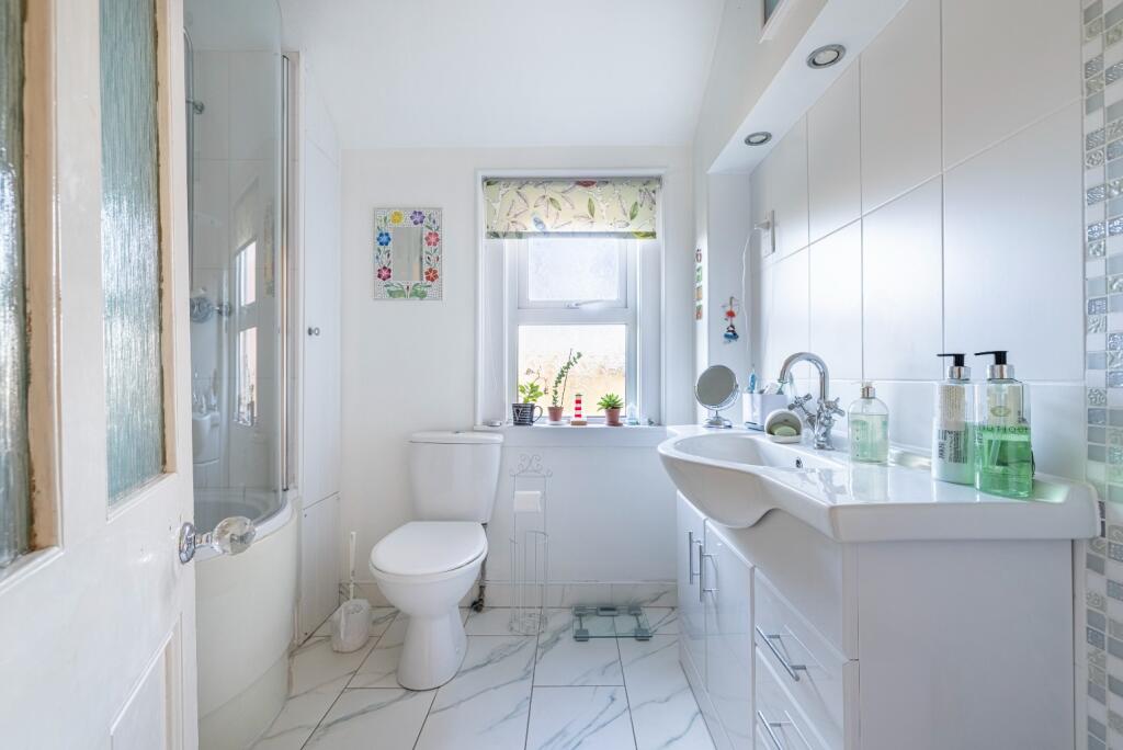 Additional property image - Central Wells