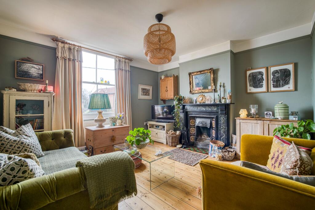 Additional property image - 700mts from Cathedral, Bath Road, Wells