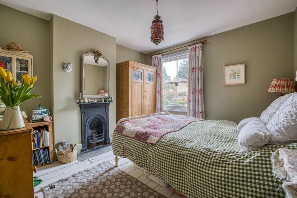Additional property image - 700mts from Cathedral, Bath Road, Wells