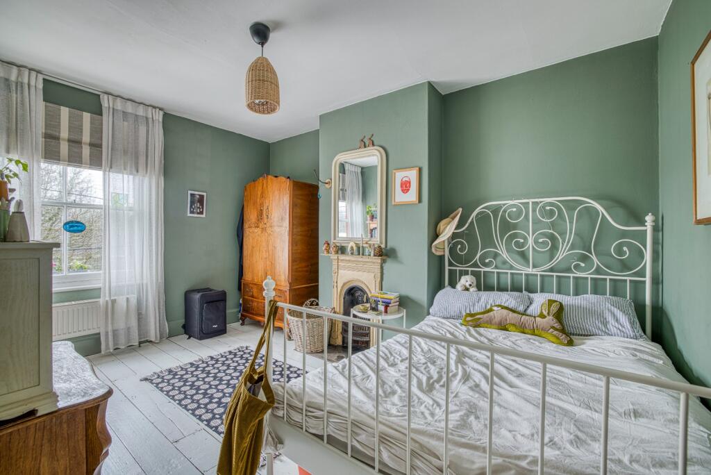 Additional property image - 700mts from Cathedral, Bath Road, Wells