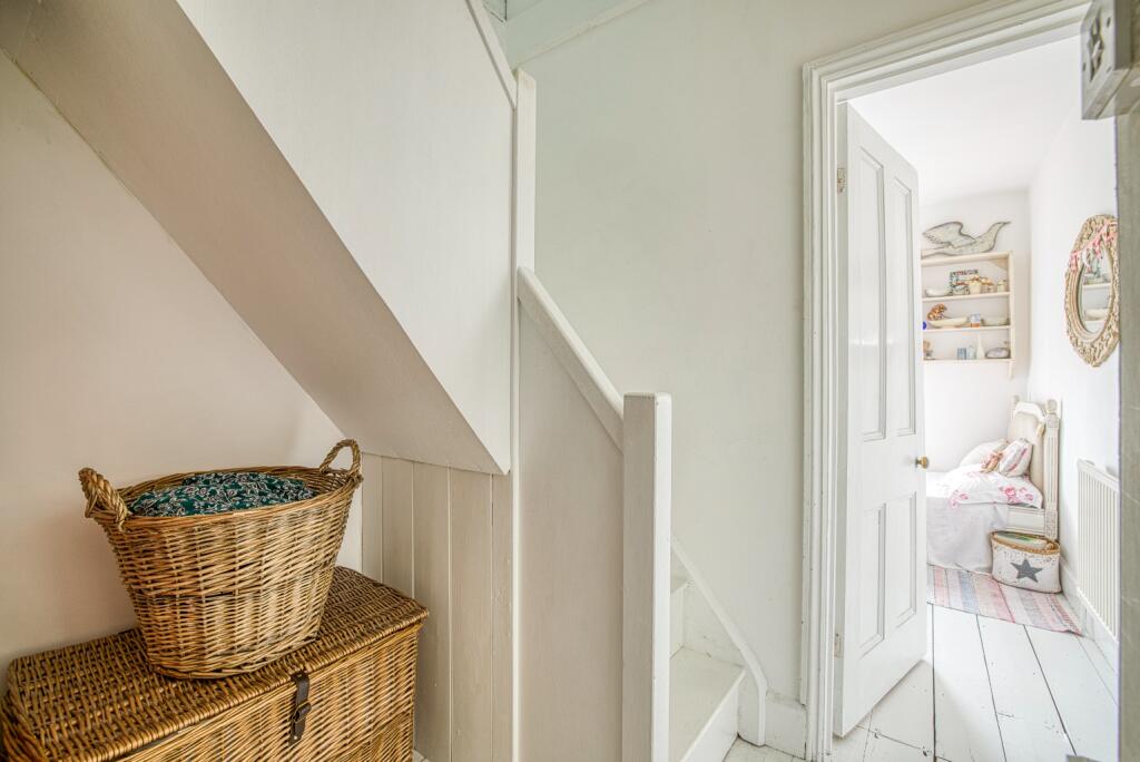 Additional property image - 700mts from Cathedral, Bath Road, Wells