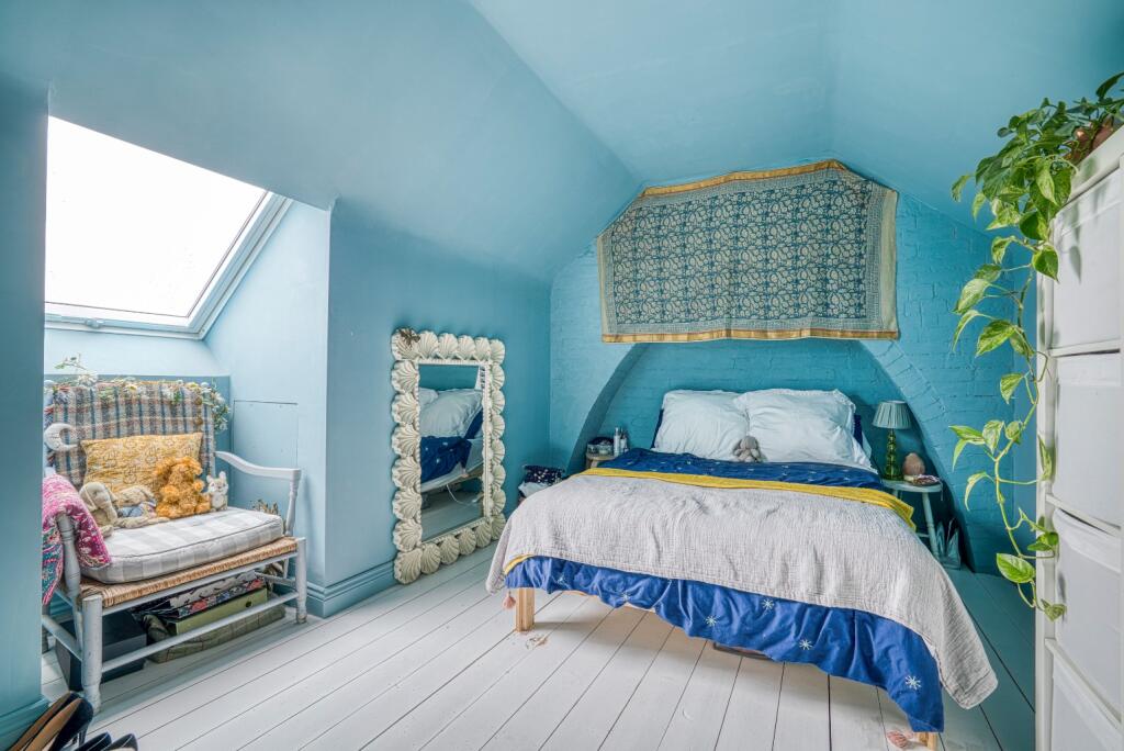 Additional property image - 700mts from Cathedral, Bath Road, Wells
