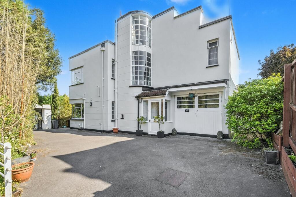 Main image of property: Central Wells