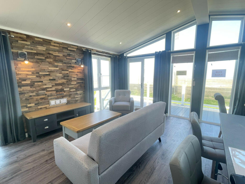 Additional property image - Whitstable, Kent, CT5