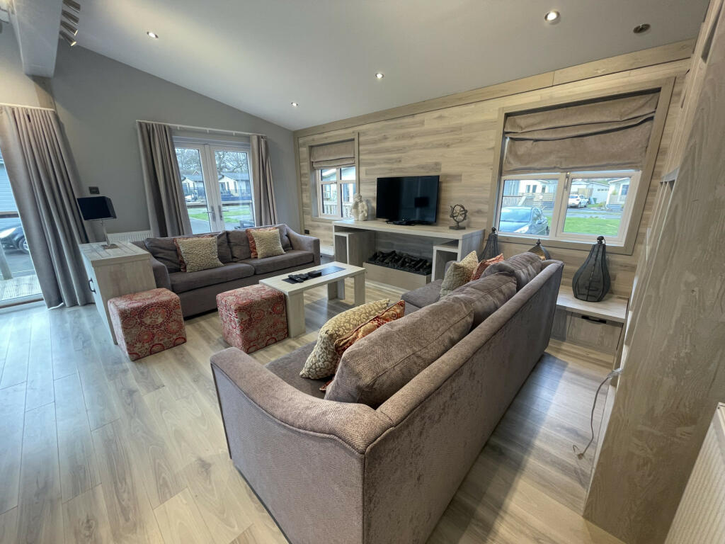 2 bedroom park home for sale in North Walsham, Norfolk, North Walsham