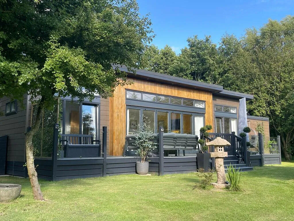 2 bedroom lodge for sale in Hambleton, Lancashire, FY6