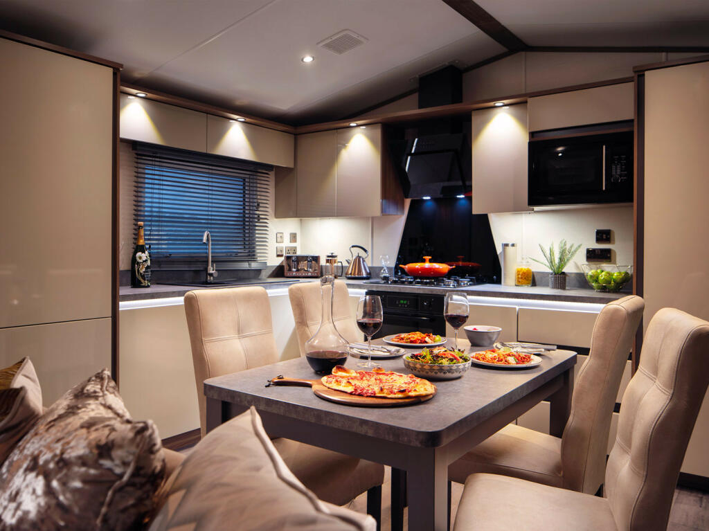 2 bedroom lodge for sale in Preston, Lancashire, PR4