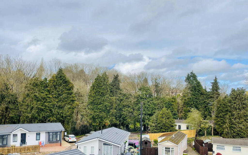 Additional property image - Frenchay, Bristol, BS16