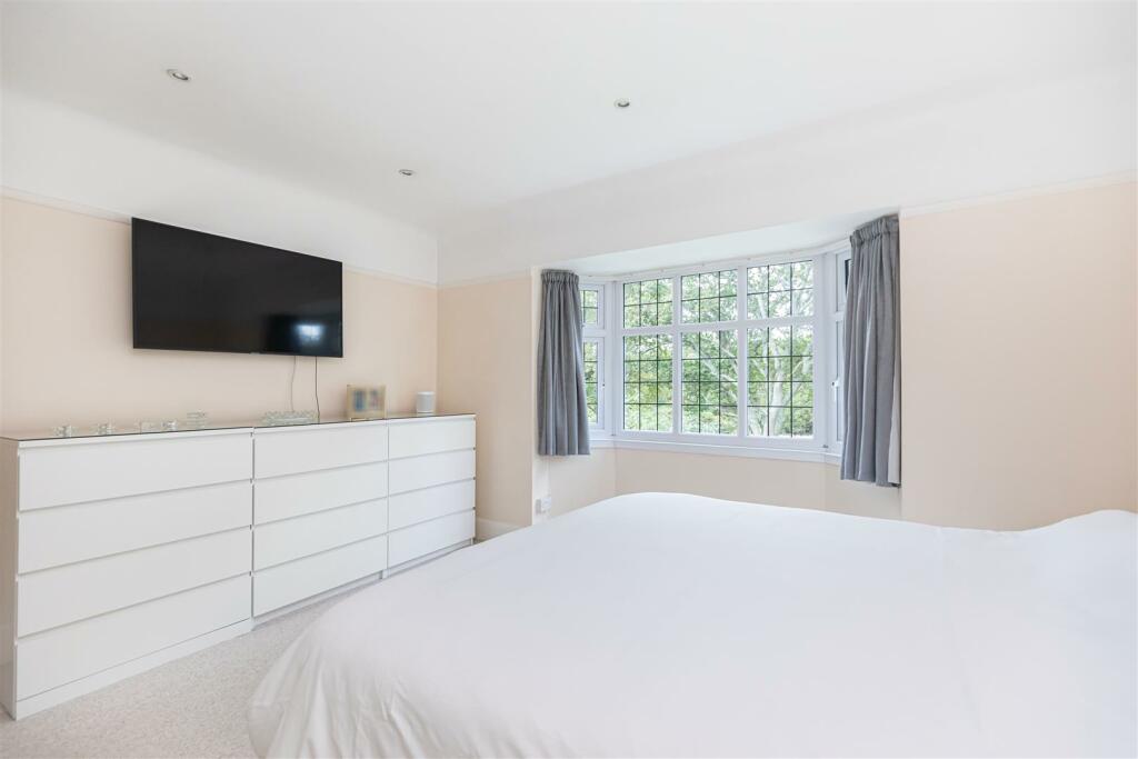 Additional property image - The Grove, Bournemouth