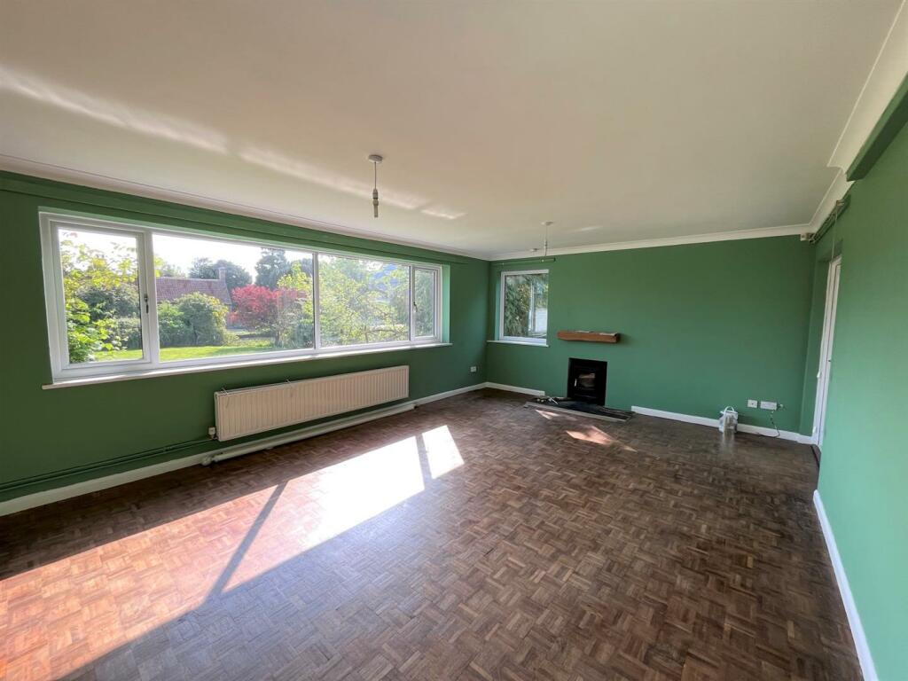 Detached to rent on Church Road, Old Hunstanton