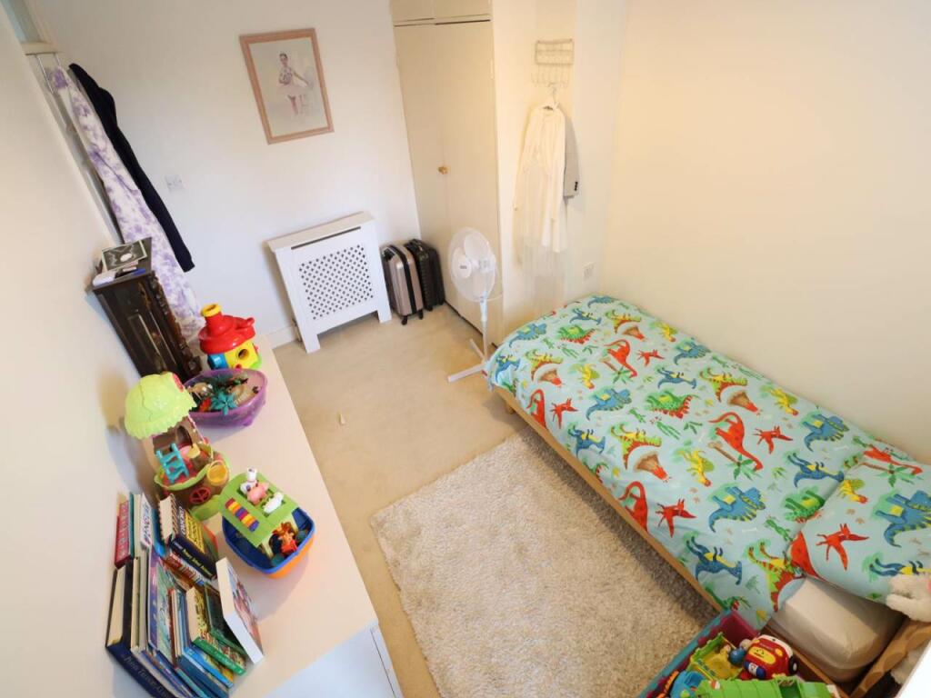 Additional property image - Heathcote Avenue, Hatfield, Hertfordshire