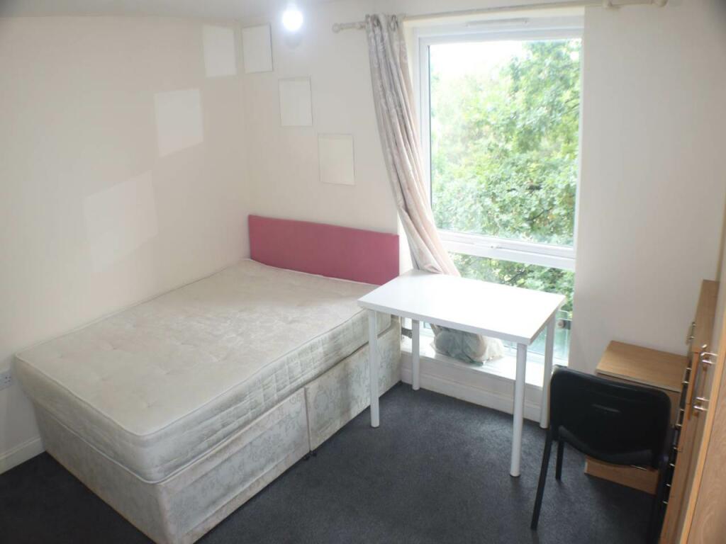 Additional property image - Aviation Avenue, Hatfield, Hertfordshire