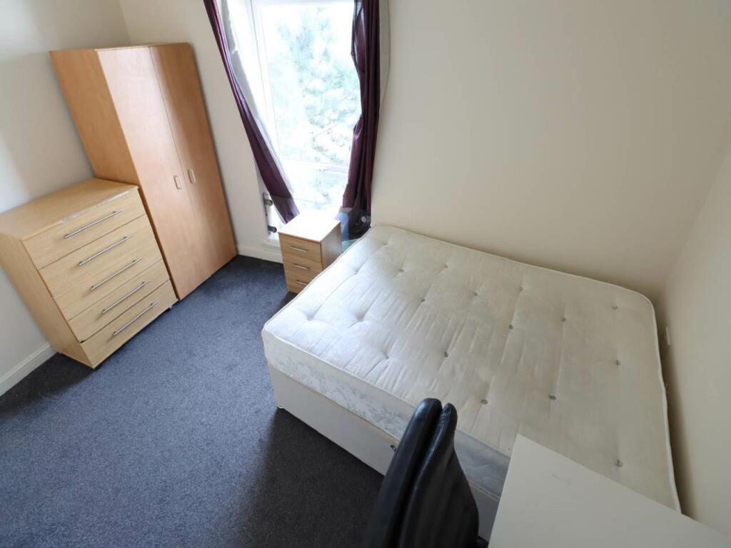 Additional property image - Aviation Avenue, Hatfield, Hertfordshire