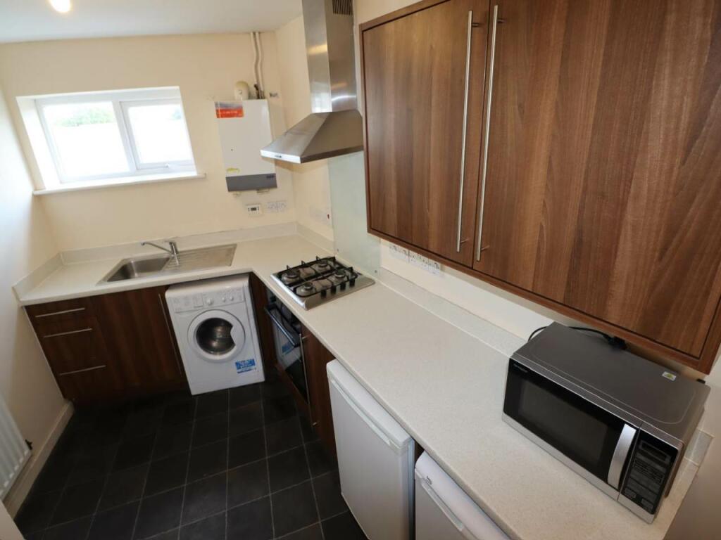 Additional property image - Aviation Avenue, Hatfield, Hertfordshire